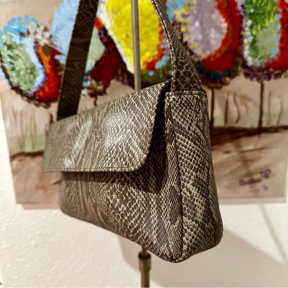 Purse - Picture 4 of 4